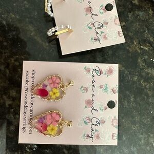 BRAND NEW set of earrings Heart-Shaped Floral Earrings gold hexagon hoops pearl